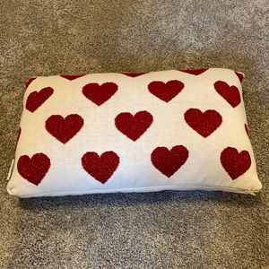 Heart sparkle pillow